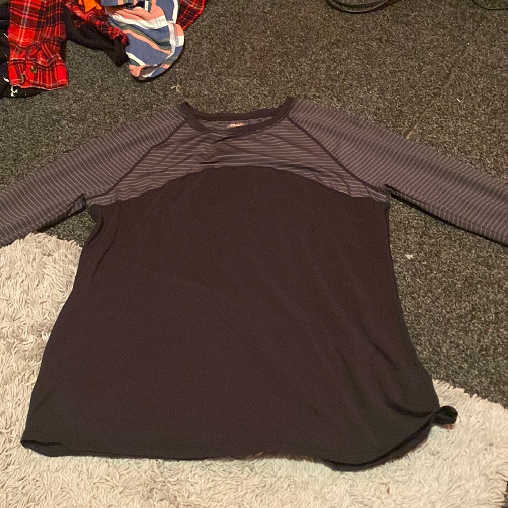 avia athletic shirt